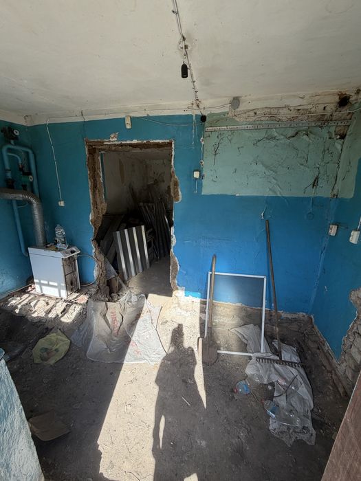 Продам будинок із приватизованими земельними ділянками