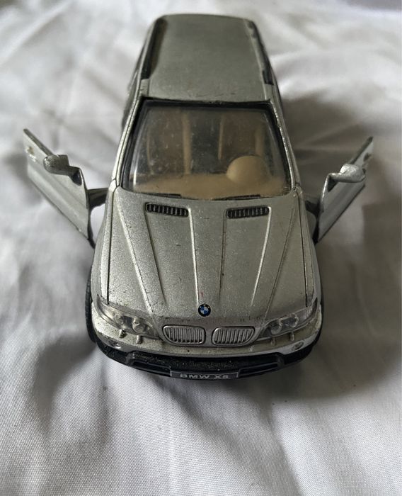 Miniatura BMW X5