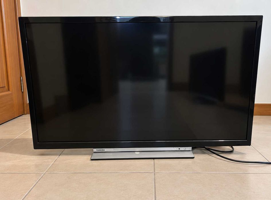 Lote 3 Televisões + Impressora HP | Reparação / Aproveitamento