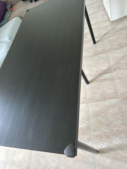 Mesa de computador ou pode usar na cozinha