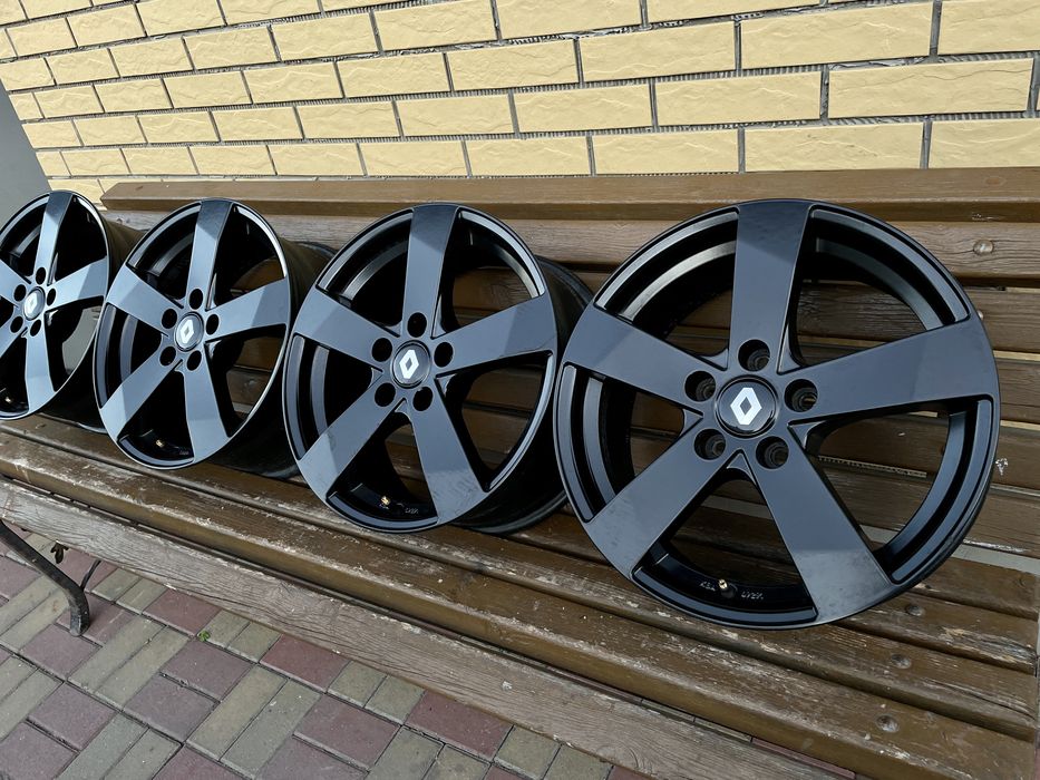 Диски Dezent R17 5.114.3 ET45 Рено Меган Сценік Мазда Хюндай Кіа