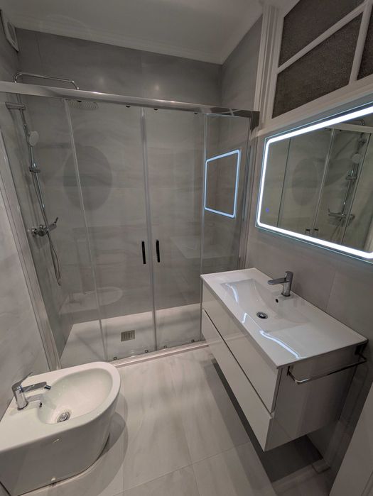 Apartamento T1 Completamente Remodelado no Campo Pequeno