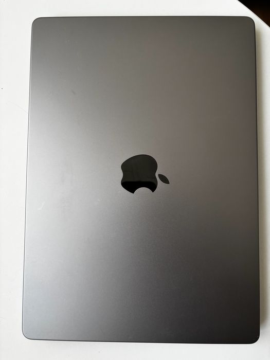 Macbook Pro M2 1T SSD, 32Gb