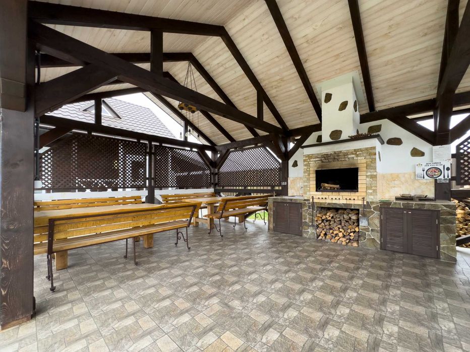 Продаж готелю в с.Підманове, Волинська область поруч з озером Світязь.