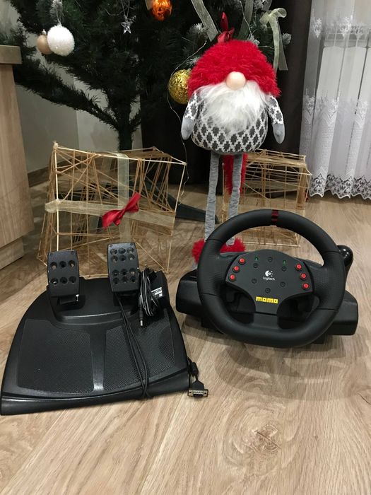 Продам руль logitech momo