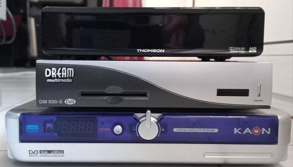 Satellite TV Program Receivers430049338977822722