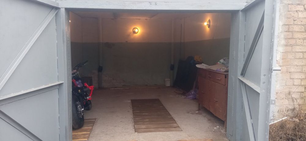 Продам гараж АГК "Дзержинец"