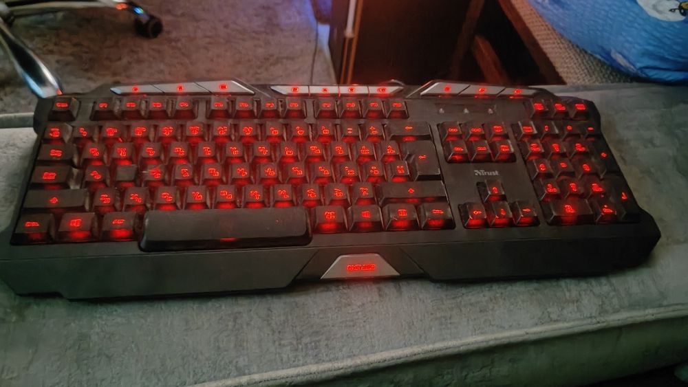 Клавіатура Trust ігрова