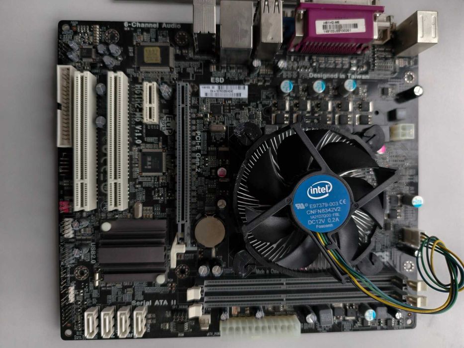 Материнская плата ECS Elitegroup H61H2-M6 V1.0 / LGA1155 + i3 процесор