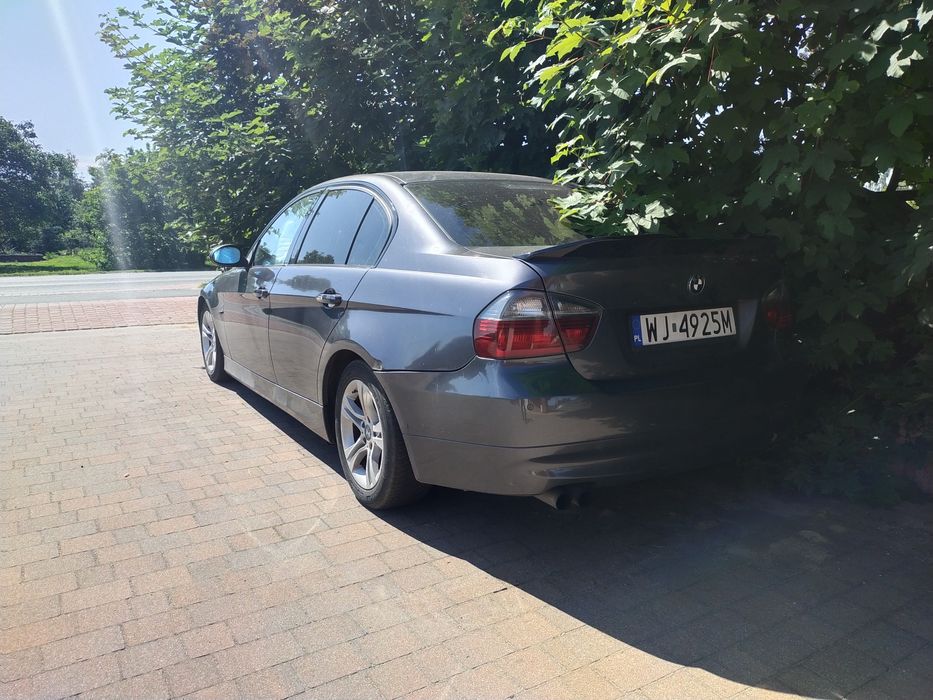 BMW e90-2,5 benzyna. AUTOMAT