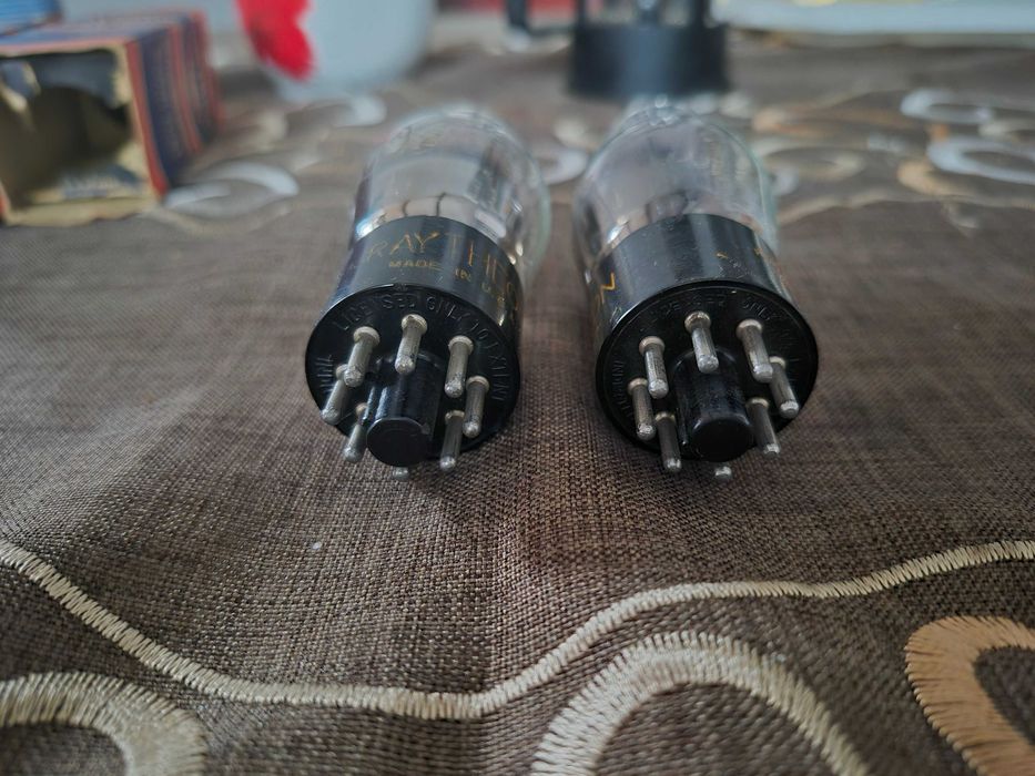 6F8G Raytheon prod. USA z 1944 roku dobrana para