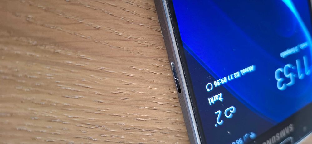 Samsung Galaxy J7 (2016)