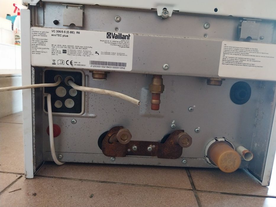 Газовий котел Vailliant VC 246/5-3 R6eco Tec pro