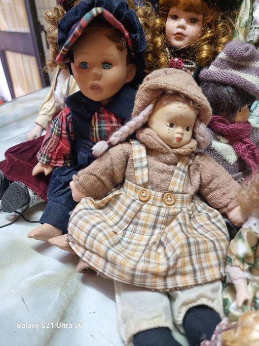 Bonecas de porcelana de colecção