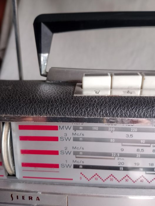 Rádio portátil, Siera