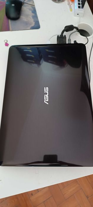 Asus X556UF Processador Intel® Core™ i7-6500U