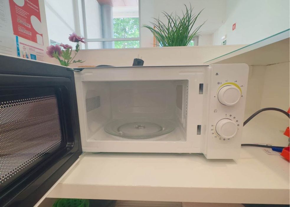 Microondas como novo