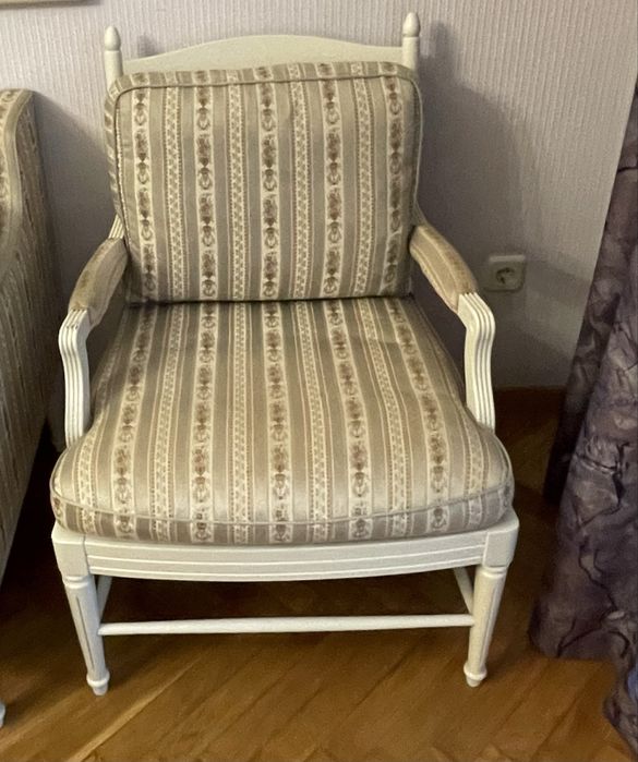 Комплект.Мебель гостиная стол,кресло стул диван сервант комод кресло