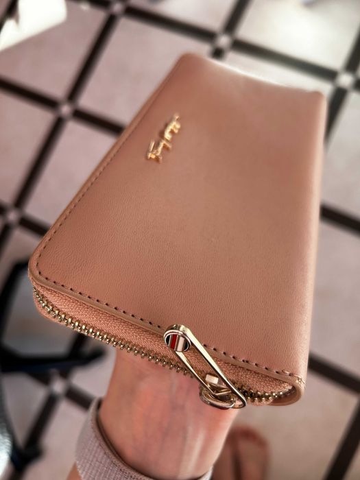 Жіночий гаманець Tommy Hilfiger оригінал (вживаний з дефектами)