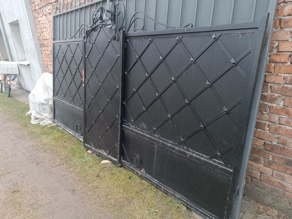 Продам ковану браму.