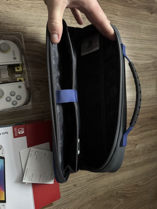 Чохол HORI Cargo Pouch Compact (Pikachu) для Nintendo Switch