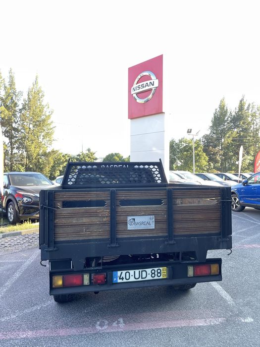 Nissan Navara D22 -2003