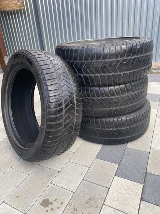 Продам зимні колеса Pirelli SOTTOZERO 3  225/50/R17