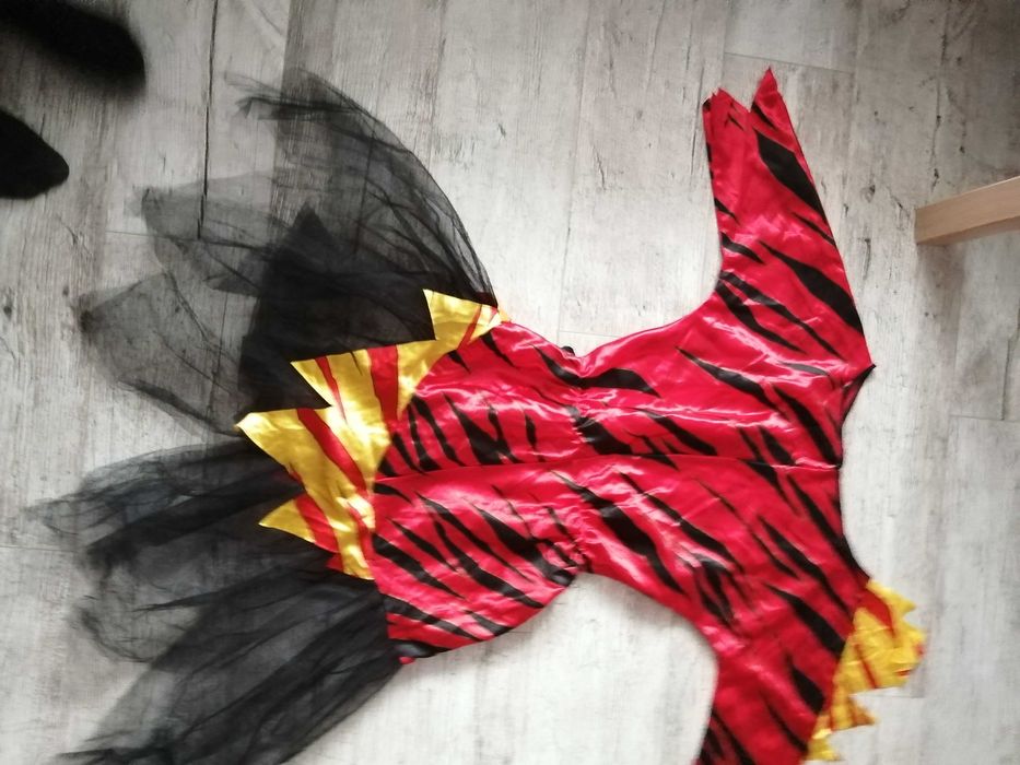 Super strój karnawałowy , halloween kobieta ogień roz. M-L