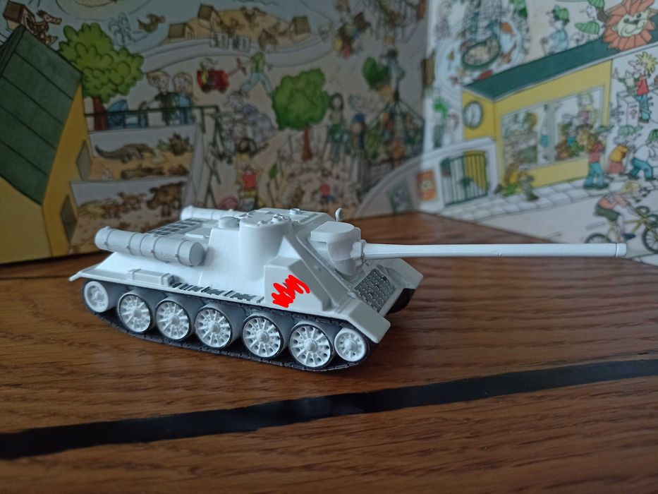Колекційна модель САУ СУ-100 DeAgostini 1:72 зимовий камуфляж