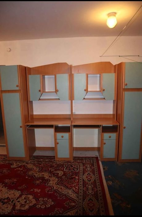 Meble do pokoju dziecięcego (szafa x2, biurko x2)