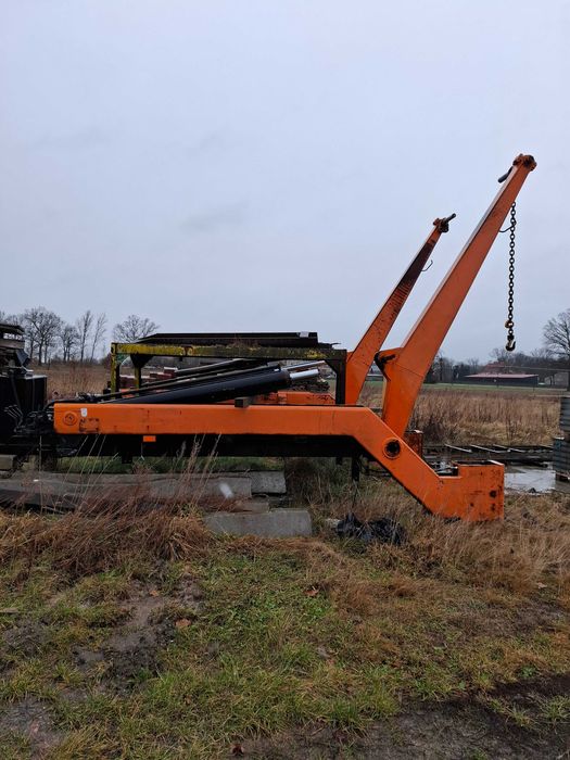 Dźwig żuraw HDS tajfun LIV L300 K81