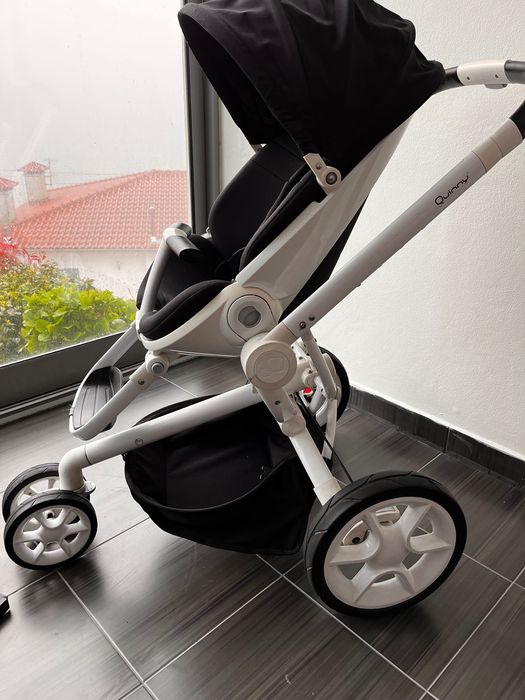 Carrinho bebé quinny