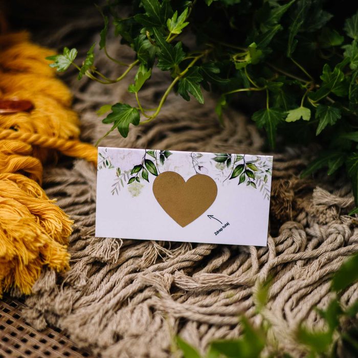 winietka i zdrapka w jednym - na stół weselny - biała eustoma