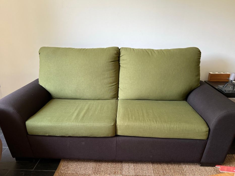 PROMOÇÃO Excelente Sofá 3 lugares super confortável em excelente estad