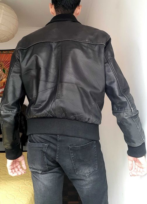 Casaco ao estilo Aviador em pele