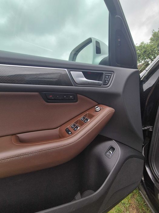 Samochód Audi Sq5