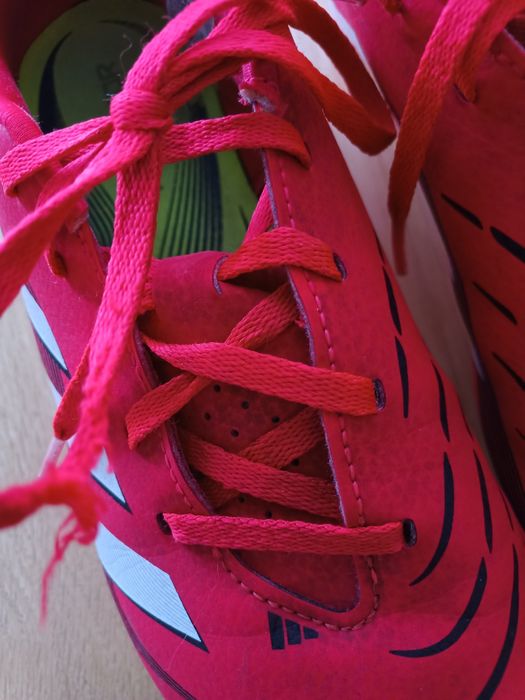 Buty piłkarskie ADIDAS PREDATOR CLUB r.38