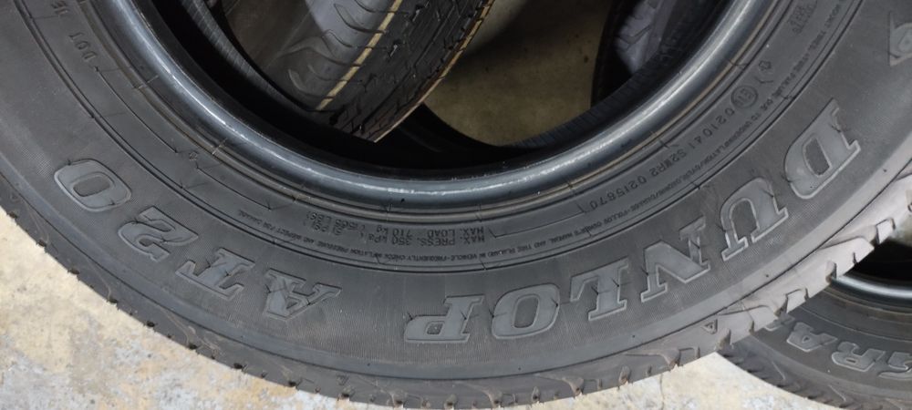 Pneus 195/80/15 novos e semi novos