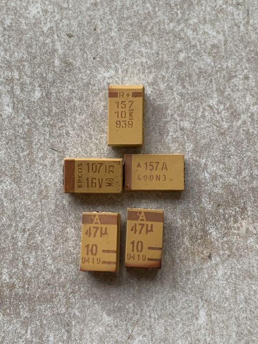 Танталові та керамічні конденсатори