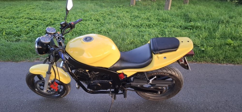 Hyosung Comet 125 GT, 15KM ! Na kat. B