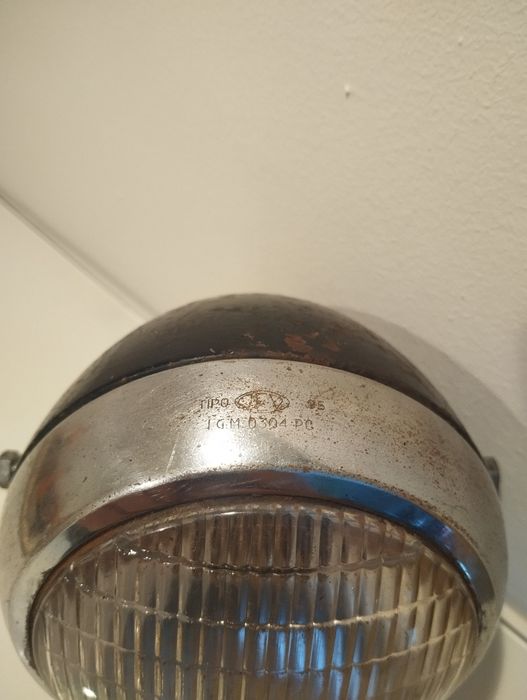 Farol motorizada CEV