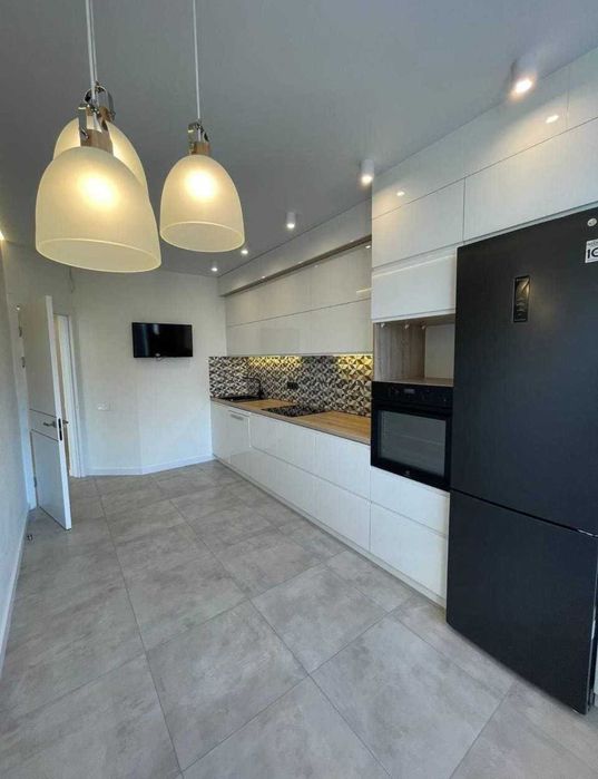 15525 ЖК Садовый!!! Продам просторную 3х комнатную квартиру!