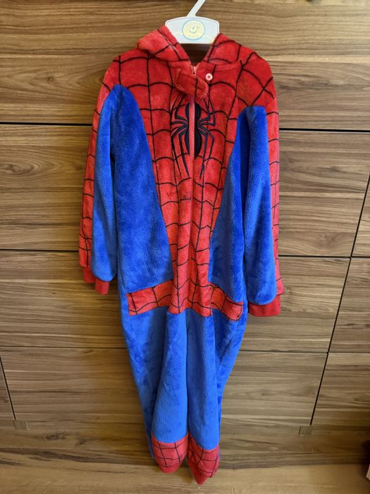 Piżama strój spiderman 122