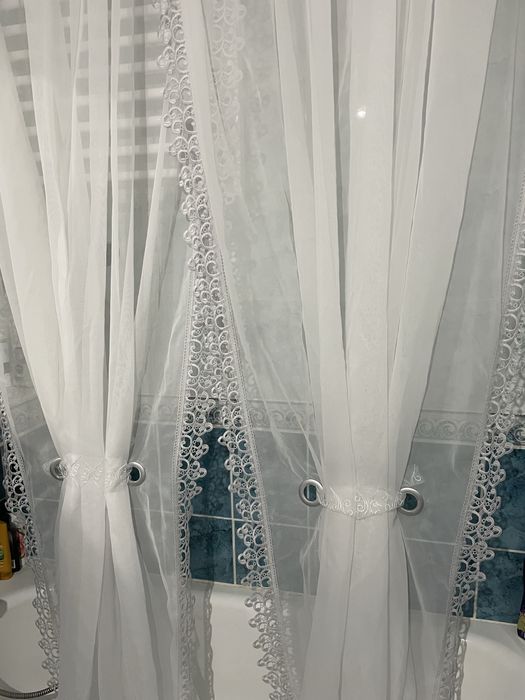 Elegancka biala firana 400x245cm