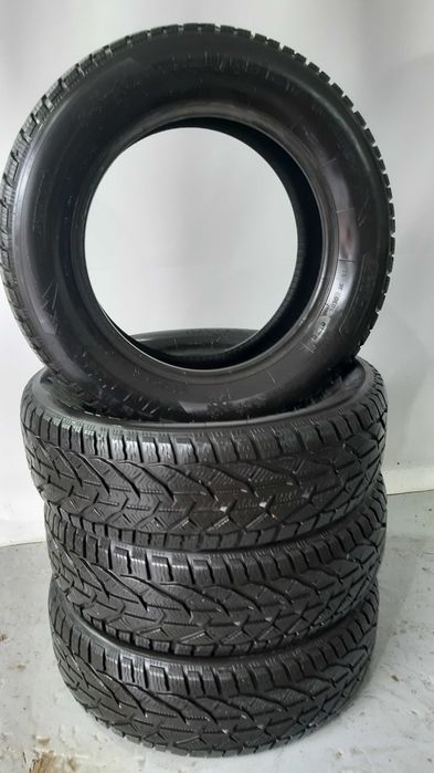 Резина  225/65/R17
