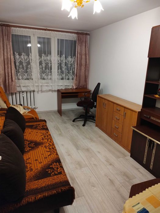 Wynajmę pokój w bloku na parterze 1300 zł