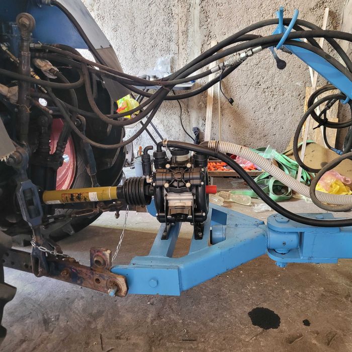 Обприскувач причіпний BBG S320 2500л - 18 м.