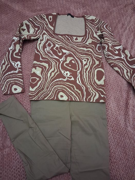 Чудовий комплект одягу р. Xl