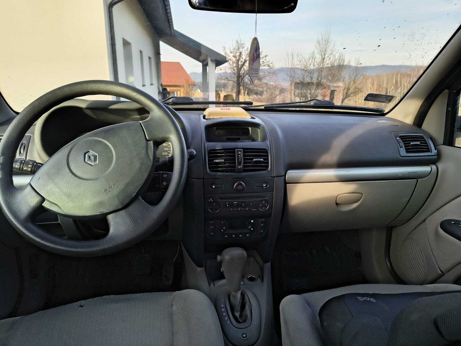 Sprzedam samochód Renault Clio