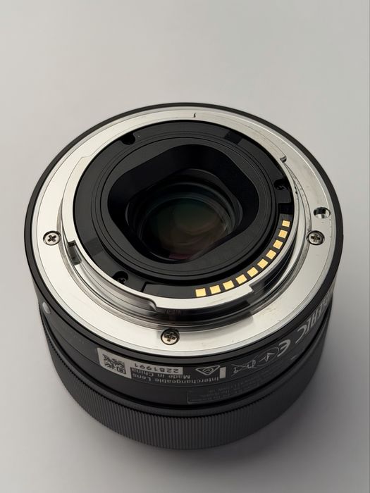 Sony SEL-35F18 35mm f/1.8 OSS